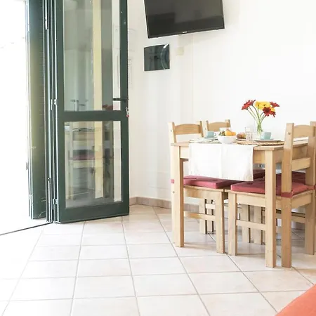 Podere La Maesta Apartment *